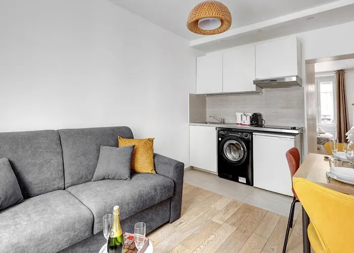 521 Mederic - Modern 17 아파트