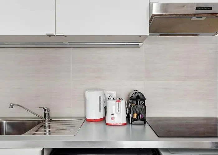 521 Mederic - Modern 17 Paris