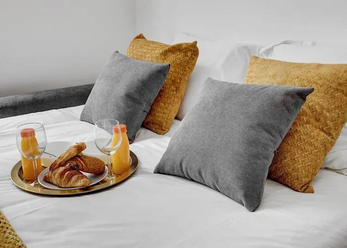 아파트 521 Mederic - Modern 17