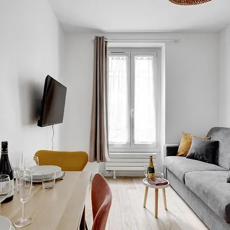 521 Mederic - Modern 17 Parijs