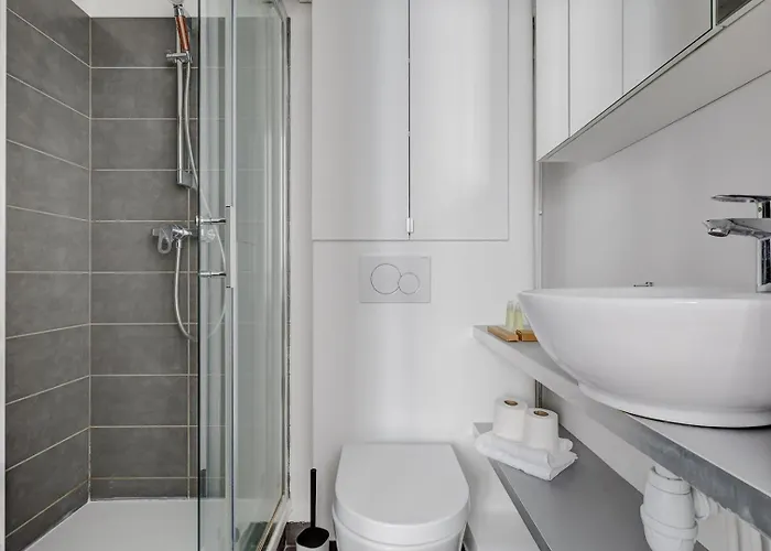 Appartement 521 Mederic - Modern 17 Parijs